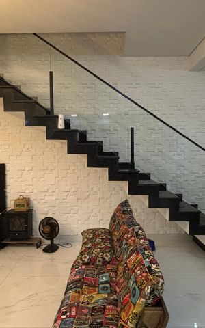 Casa à venda com 225m², 4 quartos e 2 vagas Casa à venda com 225m², 4 quartos e 2 vagasSala - Sala de Jantar