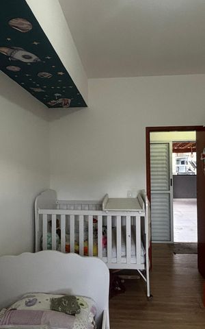 Casa à venda com 225m², 4 quartos e 2 vagas Casa à venda com 225m², 4 quartos e 2 vagasQuarto 2