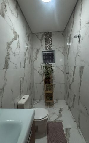 Casa à venda com 225m², 4 quartos e 2 vagas Casa à venda com 225m², 4 quartos e 2 vagasLavabo