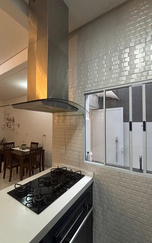 Casa à venda com 225m², 4 quartos e 2 vagas Casa à venda com 225m², 4 quartos e 2 vagasSala - Sala de Jantar - Cozinha