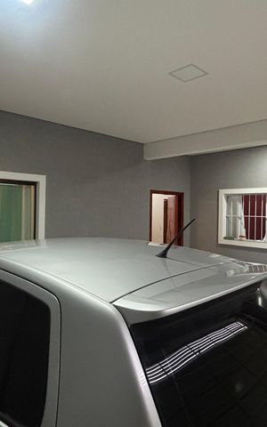 Casa à venda com 225m², 4 quartos e 2 vagas Casa à venda com 225m², 4 quartos e 2 vagasGaragem