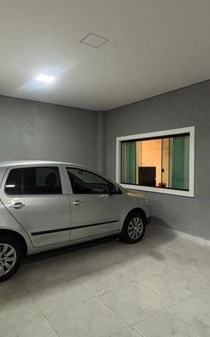 Casa à venda com 225m², 4 quartos e 2 vagas Casa à venda com 225m², 4 quartos e 2 vagasGaragem