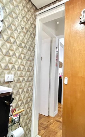 Apartamento à venda com 55m², 2 quartos e 1 vaga Apartamento à venda com 55m², 2 quartos e 1 vagaBanheiro