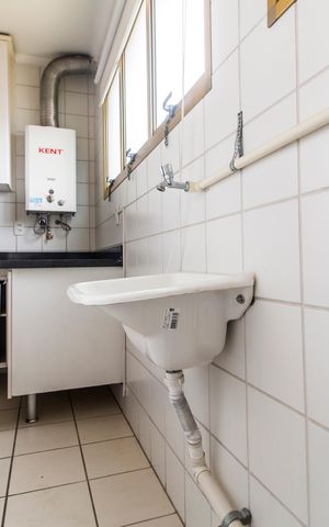 Apartamento à venda com 107m², 3 quartos e 2 vagas Apartamento à venda com 107m², 3 quartos e 2 vagasÁrea de Serviço