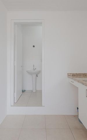 Casa à venda com 259m², 4 quartos e 2 vagas Casa à venda com 259m², 4 quartos e 2 vagasCozinha 2