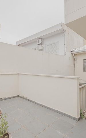 Casa à venda com 259m², 4 quartos e 2 vagas Casa à venda com 259m², 4 quartos e 2 vagasTerraço