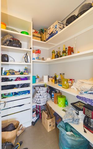 Apartamento à venda com 273m², 4 quartos e 4 vagas Apartamento à venda com 273m², 4 quartos e 4 vagasDespensa - Área de Serviço