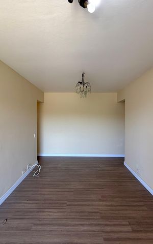 Apartamento para alugar com 80m², 2 quartos e 1 vaga Apartamento para alugar com 80m², 2 quartos e 1 vagaSala