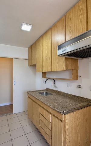 Apartamento para alugar com 80m², 2 quartos e 1 vaga Apartamento para alugar com 80m², 2 quartos e 1 vagaCozinha