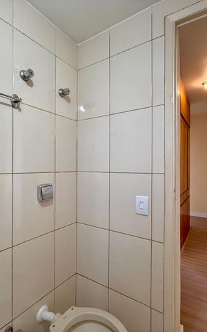 Apartamento para alugar com 80m², 2 quartos e 1 vaga Apartamento para alugar com 80m², 2 quartos e 1 vagaBanheiro