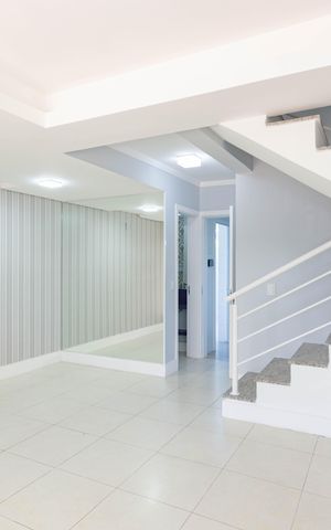 Casa de condomínio à venda com 116m², 2 quartos e 2 vagas Casa de condomínio à venda com 116m², 2 quartos e 2 vagasSala