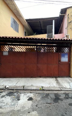 Casa para alugar com 49m², 1 quarto e sem vaga Casa para alugar com 49m², 1 quarto e sem vagaFachada