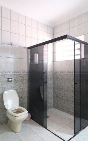 Casa para alugar com 210m², 3 quartos e 2 vagasBanheiro do Quarto 3