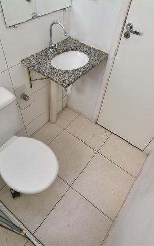 Apartamento para alugar com 58m², 2 quartos e 1 vagaBanheiro 