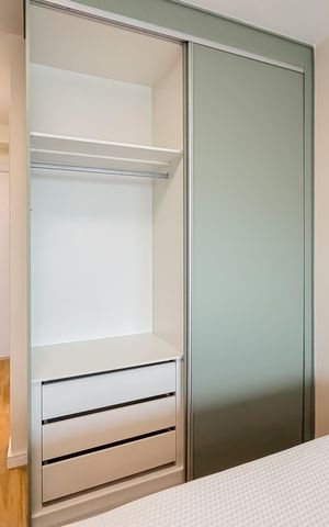 Studio para alugar com 29m², 1 quarto e sem vaga Studio para alugar com 29m², 1 quarto e sem vagaArmários