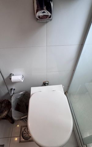 Apartamento à venda com 193m², 4 quartos e 3 vagas Apartamento à venda com 193m², 4 quartos e 3 vagasSuíte 1 - Banheiro