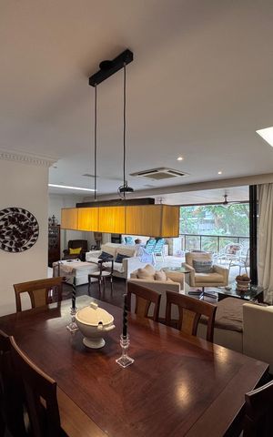 Apartamento à venda com 193m², 4 quartos e 3 vagas Apartamento à venda com 193m², 4 quartos e 3 vagasSala