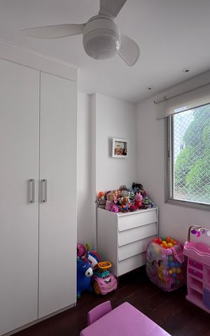 Apartamento à venda com 193m², 4 quartos e 3 vagas Apartamento à venda com 193m², 4 quartos e 3 vagasQuarto 2