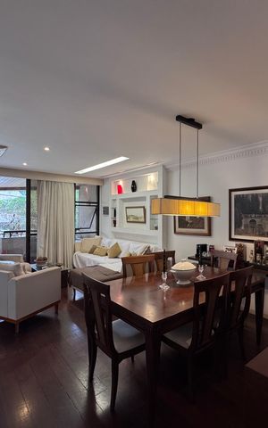 Apartamento à venda com 193m², 4 quartos e 3 vagas Apartamento à venda com 193m², 4 quartos e 3 vagasSala