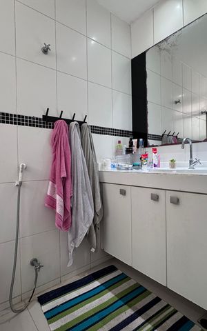 Apartamento à venda com 193m², 4 quartos e 3 vagas Apartamento à venda com 193m², 4 quartos e 3 vagasBanheiro Social