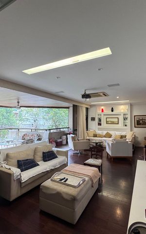 Apartamento à venda com 193m², 4 quartos e 3 vagas Apartamento à venda com 193m², 4 quartos e 3 vagasSala