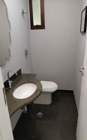 Apartamento para alugar com 220m², 3 quartos e 2 vagas