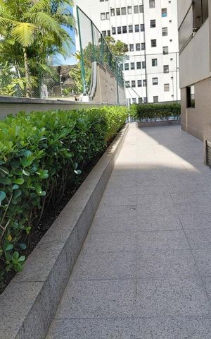 Apartamento para alugar com 220m², 3 quartos e 2 vagas