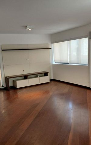 Apartamento para alugar com 220m², 3 quartos e 2 vagas