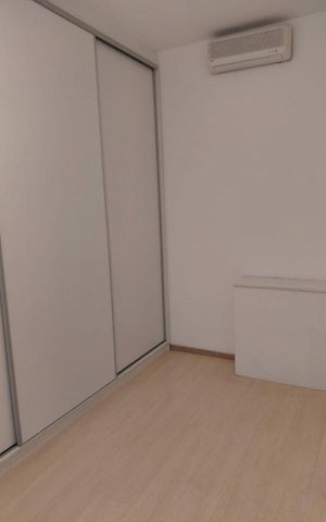 Apartamento para alugar com 220m², 3 quartos e 2 vagas