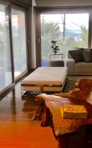 Casa de condomínio à venda com 531m², 4 quartos e 6 vagas
