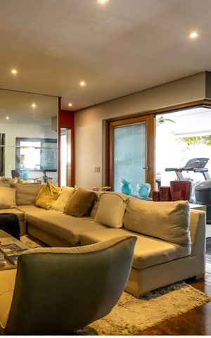 Casa de condomínio à venda com 531m², 4 quartos e 6 vagas