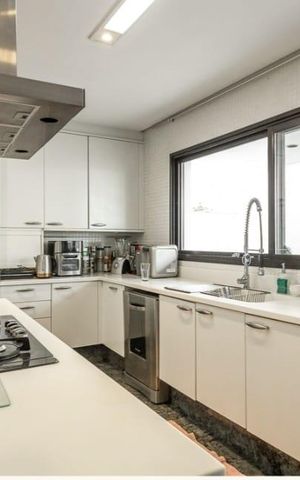 Casa de condomínio à venda com 531m², 4 quartos e 6 vagas