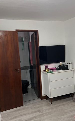 Casa à venda com 269m², 7 quartos e 8 vagas Casa à venda com 269m², 7 quartos e 8 vagasQuarto