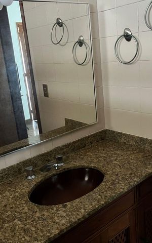 Casa à venda com 269m², 7 quartos e 8 vagas Casa à venda com 269m², 7 quartos e 8 vagasBanheiro