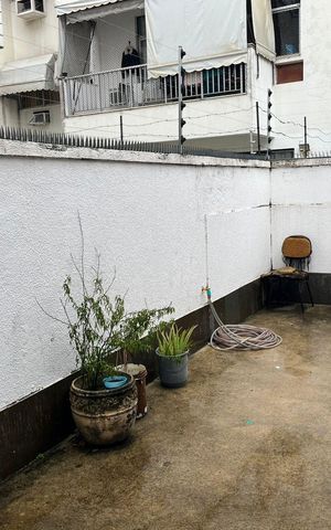 Casa à venda com 269m², 7 quartos e 8 vagas Casa à venda com 269m², 7 quartos e 8 vagasÁrea externa