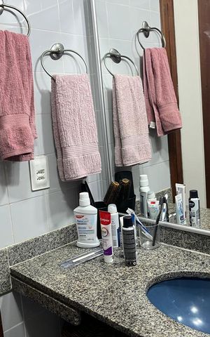 Casa à venda com 269m², 7 quartos e 8 vagas Casa à venda com 269m², 7 quartos e 8 vagasBanheiro