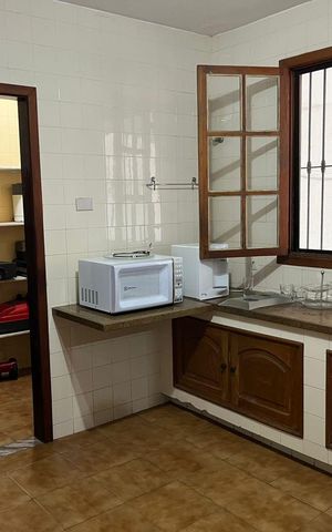 Casa à venda com 269m², 7 quartos e 8 vagas Casa à venda com 269m², 7 quartos e 8 vagasCozinha