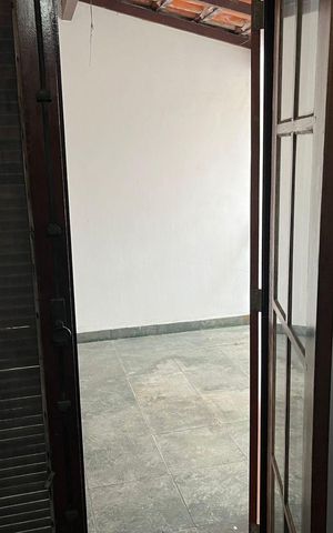 Casa à venda com 269m², 7 quartos e 8 vagas Casa à venda com 269m², 7 quartos e 8 vagasQuarto