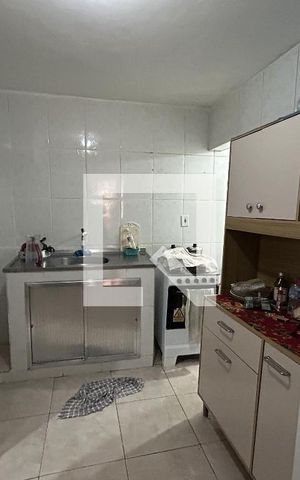Casa para alugar com 40m², 1 quarto e sem vaga