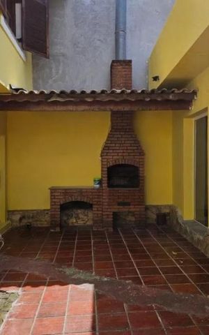 Casa à venda com 280m², 4 quartos e 2 vagas