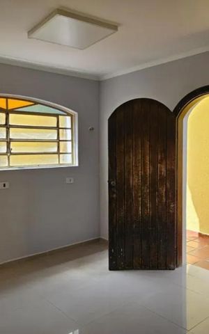 Casa à venda com 280m², 4 quartos e 2 vagas