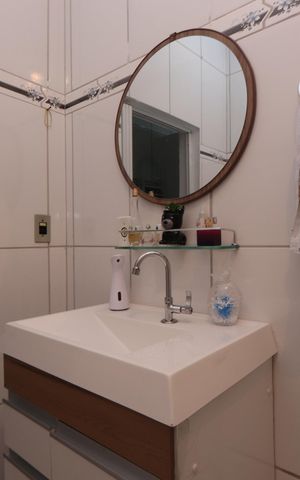 Casa à venda com 240m², 4 quartos e 2 vagasBanheiro de baixo