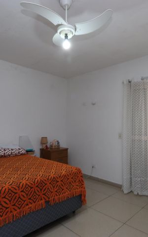 Casa à venda com 240m², 4 quartos e 2 vagasSuíte