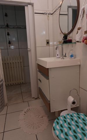Casa à venda com 240m², 4 quartos e 2 vagasBanheiro de baixo