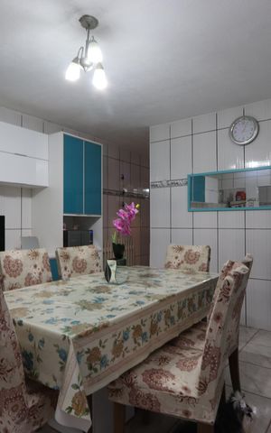 Casa à venda com 240m², 4 quartos e 2 vagasCopa