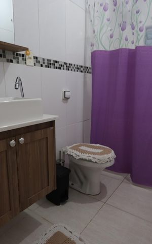 Casa à venda com 240m², 4 quartos e 2 vagasBanheiro de Cima