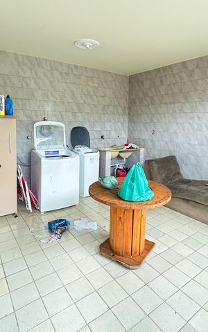 Casa à venda com 365m², 5 quartos e 2 vagas