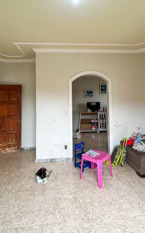 Casa à venda com 365m², 5 quartos e 2 vagas