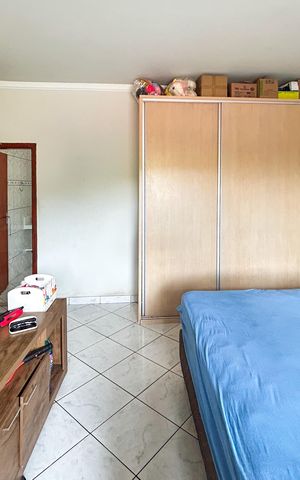 Casa à venda com 365m², 5 quartos e 2 vagas
