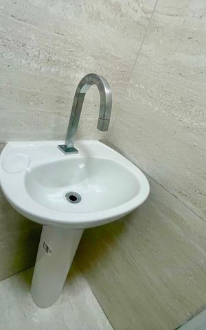 Casa para alugar com 60m², 1 quarto e sem vaga Casa para alugar com 60m², 1 quarto e sem vagaBanheiro